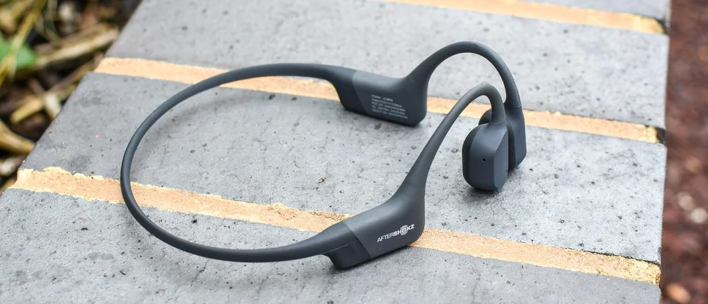 Shokz OpenRun - Original physical-device photograph of Shokz OpenRun. SmartWearGuide has not hands-on tested this model. Photo/source credit: Tom's Guide / Future.